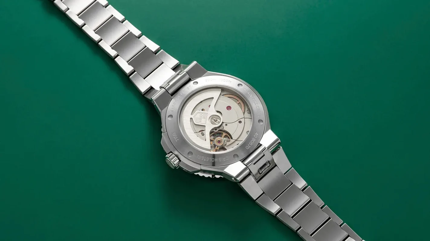 ORIS Aquis Date Calibre 400 43.5mm, klocka som du kan handla till bra pris hos oss på Klockmaster.