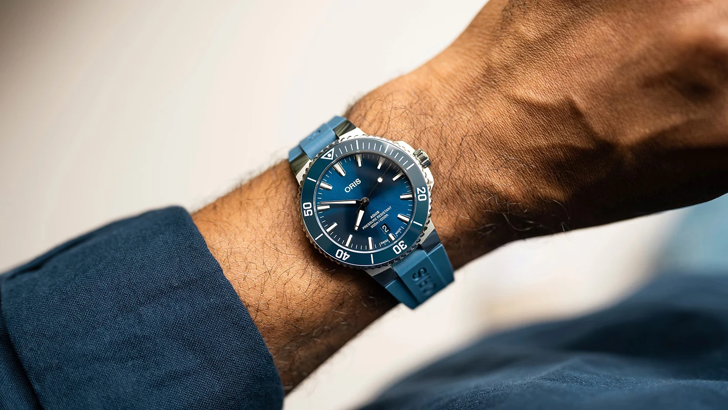 ORIS Aquis Date 41.5mm, klocka som du kan handla till bra pris hos oss på Klockmaster.