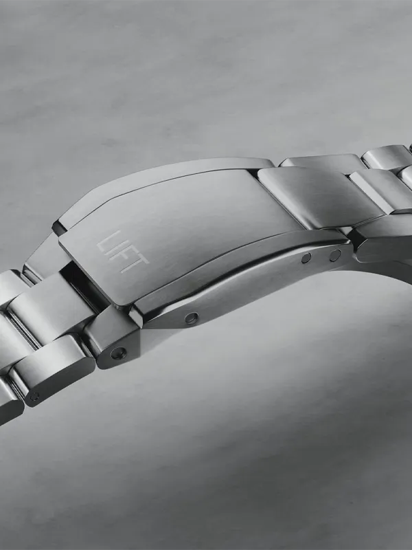ORIS ProPilot Date 41mm 73378054164MB, klocka som du kan handla till bra pris hos oss på Klockmaster.