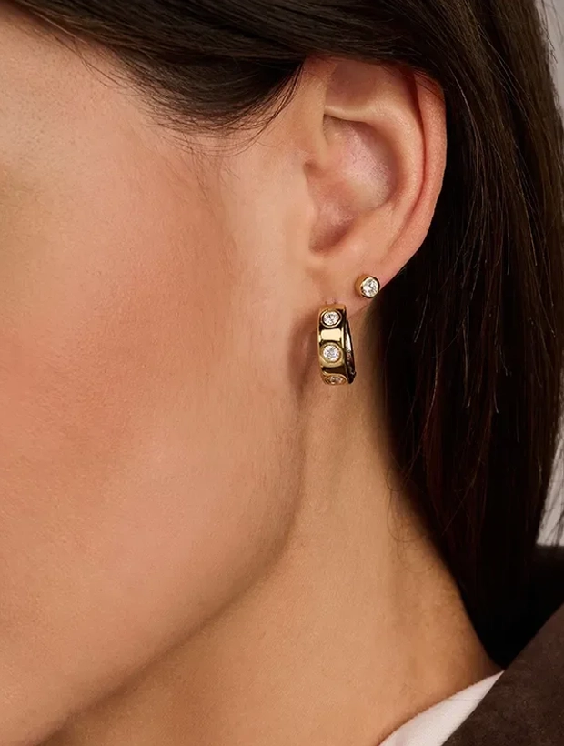 Ti Sento Classic Zirconia Hoops Örhängen - Guld/Silver 78046ZY, klocka som du kan handla till bra pris hos oss på Klockmaster.