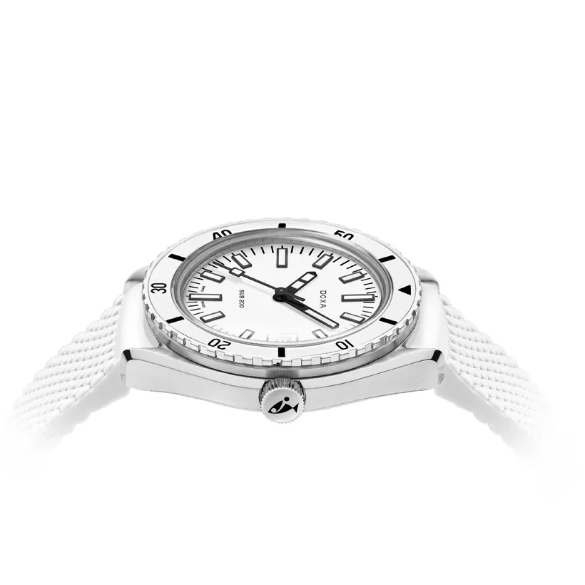 DOXA SUB 200 Whitepearl 42mm 799.10.011.23, klocka som du kan handla till bra pris hos oss på Klockmaster.