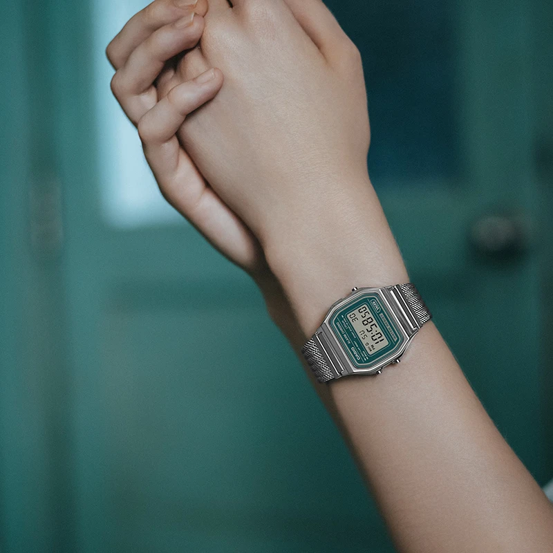 CASIO Vintage Iconic 33mm, klocka som du kan handla till bra pris hos oss på Klockmaster.