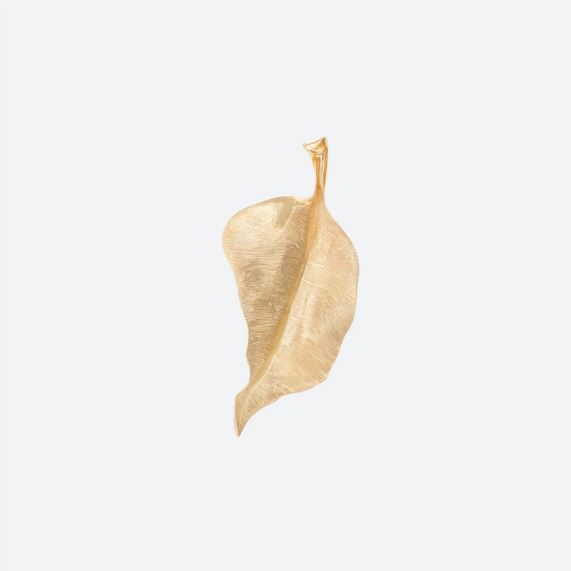 Ole Lynggaard Pendant Leaves Large A2871-401, handla denna klocka online eller i butik hos klockmaster