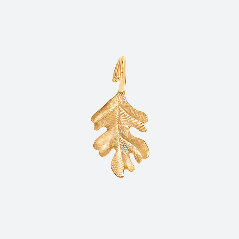 Ole Lynggaard Pendant Oak Leaf Medium A3007-402, handla denna klocka online eller i butik hos klockmaster