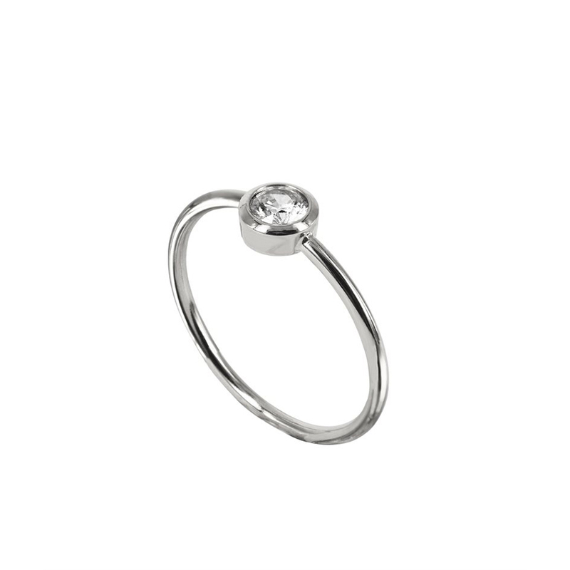 Astrid och Agnes Ring Lilly - Stål AA370643, handla denna klocka online eller i butik hos klockmaster