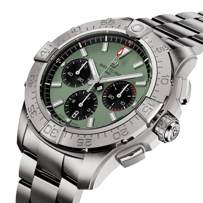 BREITLING AVENGER 44, klocka som du kan handla till bra pris hos oss på Klockmaster.