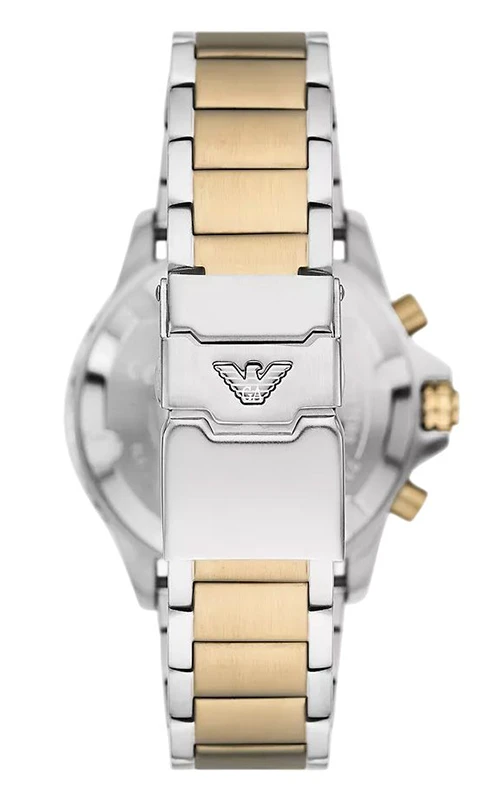 Emporio Armani World Explorer Chronograph 43mm, klocka som du kan handla till bra pris hos oss på Klockmaster.