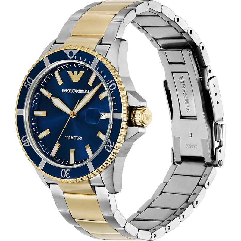 Emporio Armani World Explorer 42mm, klocka som du kan handla till bra pris hos oss på Klockmaster.