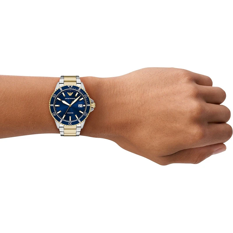 Emporio Armani World Explorer 42mm, klocka som du kan handla till bra pris hos oss på Klockmaster.