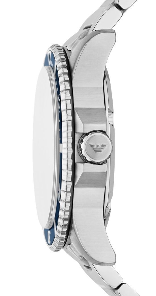 Emporio Armani World Explorer Solar 42mm, klocka som du kan handla till bra pris hos oss på Klockmaster.