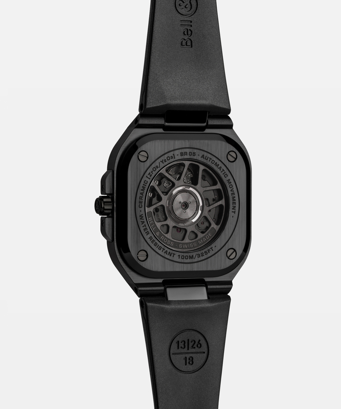 BELL & ROSS BR05 AUTO BLACK CERAMIC  RUBBER STRAP, klocka som du kan handla till bra pris hos oss på Klockmaster.