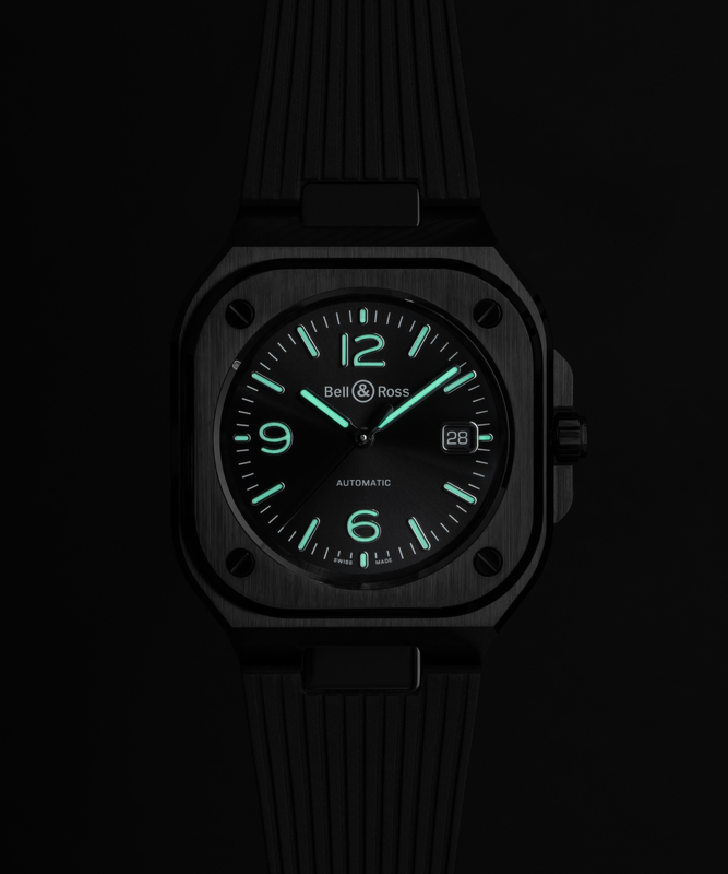 BELL & ROSS BR05 AUTO BLACK CERAMIC  RUBBER STRAP, klocka som du kan handla till bra pris hos oss på Klockmaster.