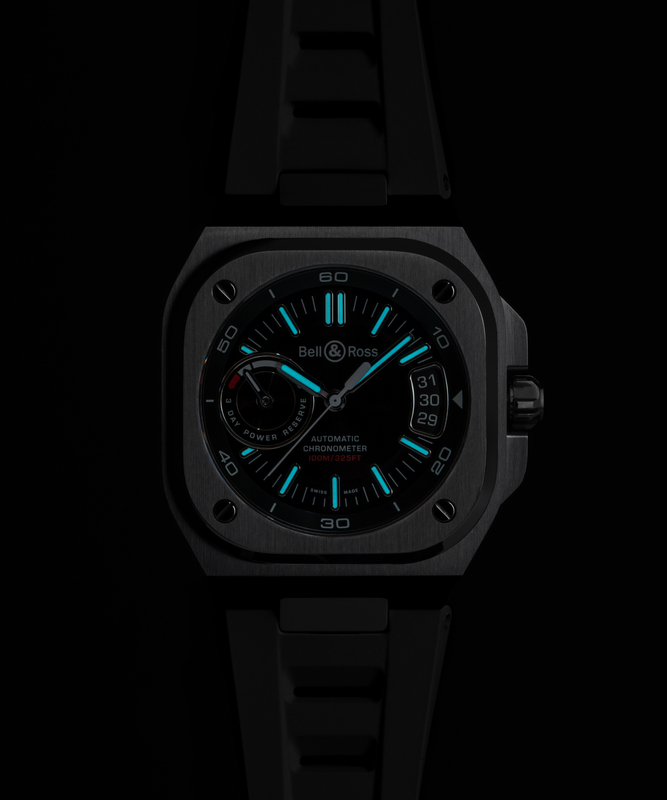 BELL & ROSS BRX5 AUTO BLACK STEEL  RUBBER STRAP, klocka som du kan handla till bra pris hos oss på Klockmaster.