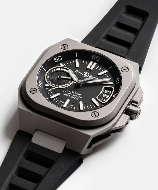 BELL & ROSS BRX5 AUTO BLACK TITANIUM  RUBBER STRAP, klocka som du kan handla till bra pris hos oss på Klockmaster.
