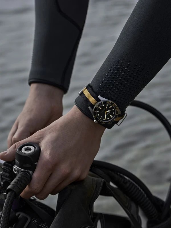 CERTINA DS Action Diver Powermatic 80 40mm C0484071805101, klocka som du kan handla till bra pris hos oss på Klockmaster.