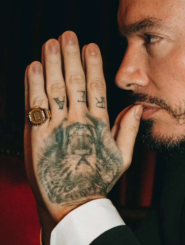 CASIO Ring Watch J Balvin 19.5mm CRW-001JB-9ER, klocka som du kan handla till bra pris hos oss på Klockmaster.