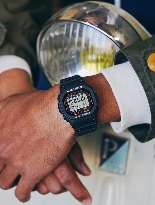 CASIO G-Shock 42mm DW-5000R-1AER, klocka som du kan handla till bra pris hos oss på Klockmaster.