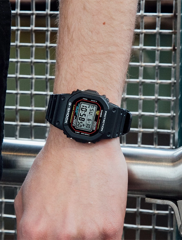 CASIO G-Shock 43mm DW-5600RL-1ER, klocka som du kan handla till bra pris hos oss på Klockmaster.