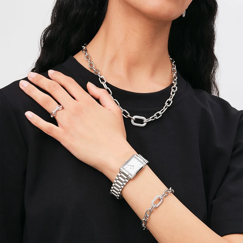 Daniel Wellington Bound 3-link Silver 22mm, klocka som du kan handla till bra pris hos oss på Klockmaster.