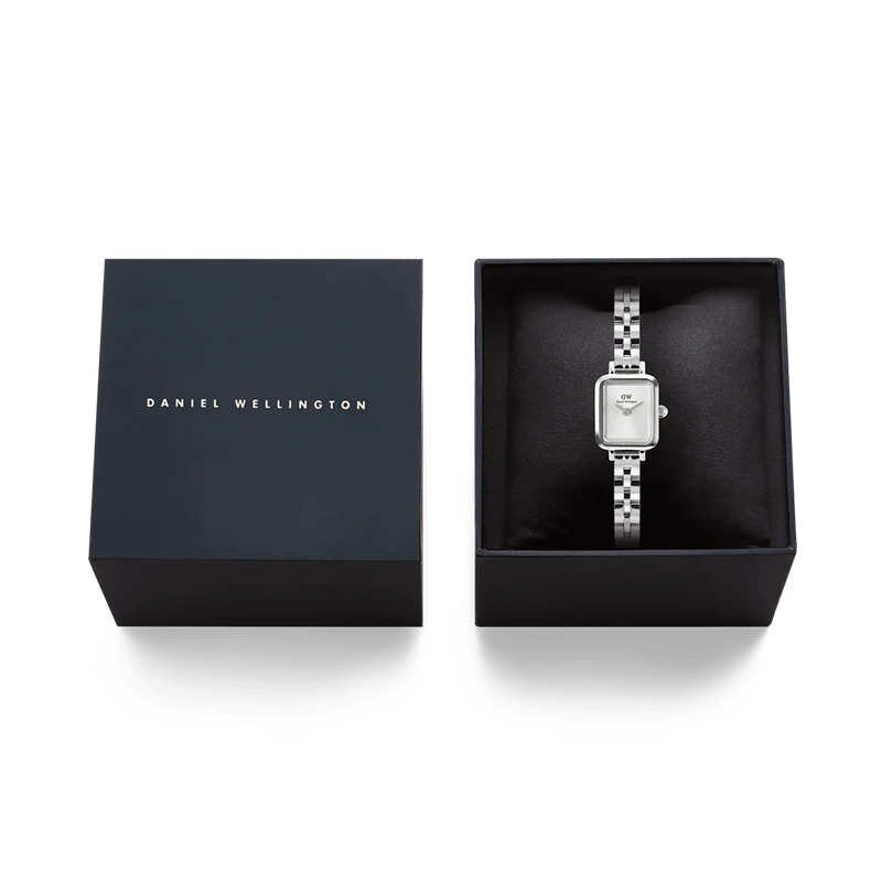 Daniel Wellington Quadro Mini Arch 3-link White Sunray Silver 15mm, klocka som du kan handla till bra pris hos oss på Klockmaster.