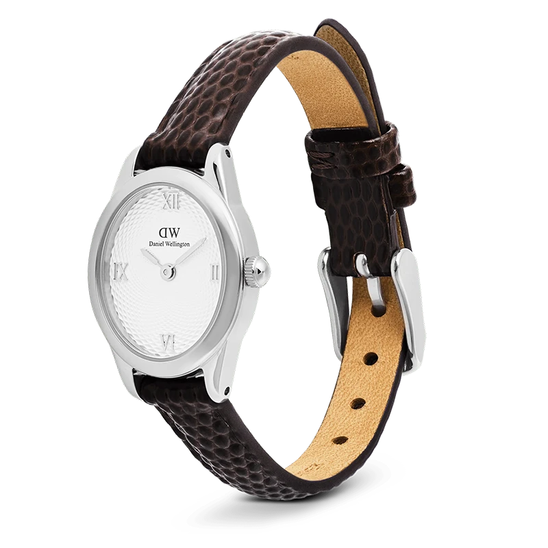 Daniel Wellington Ophelia Mini Dark Brown Lizard White Guilloché Silver 22mm, klocka som du kan handla till bra pris hos oss på Klockmaster.