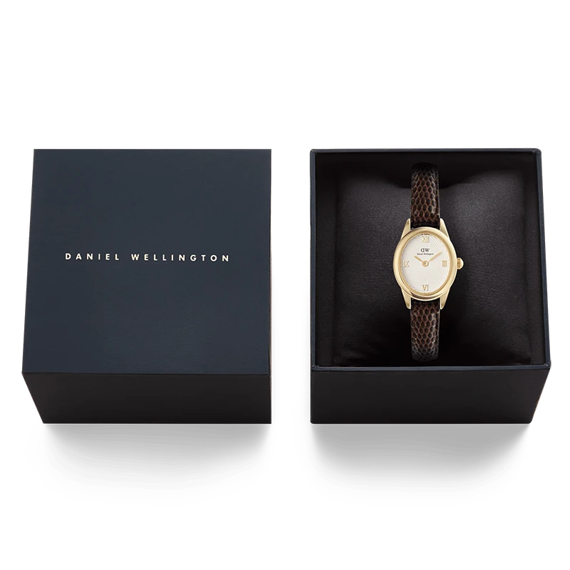 Daniel Wellington Ophelia Mini Dark Brown Lizard White Guilloché Gold 22mm, klocka som du kan handla till bra pris hos oss på Klockmaster.