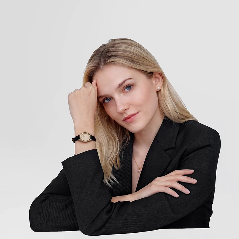 Daniel Wellington Ophelia Mini Black Lizard Unitone Guilloché Gold 22mm, klocka som du kan handla till bra pris hos oss på Klockmaster.