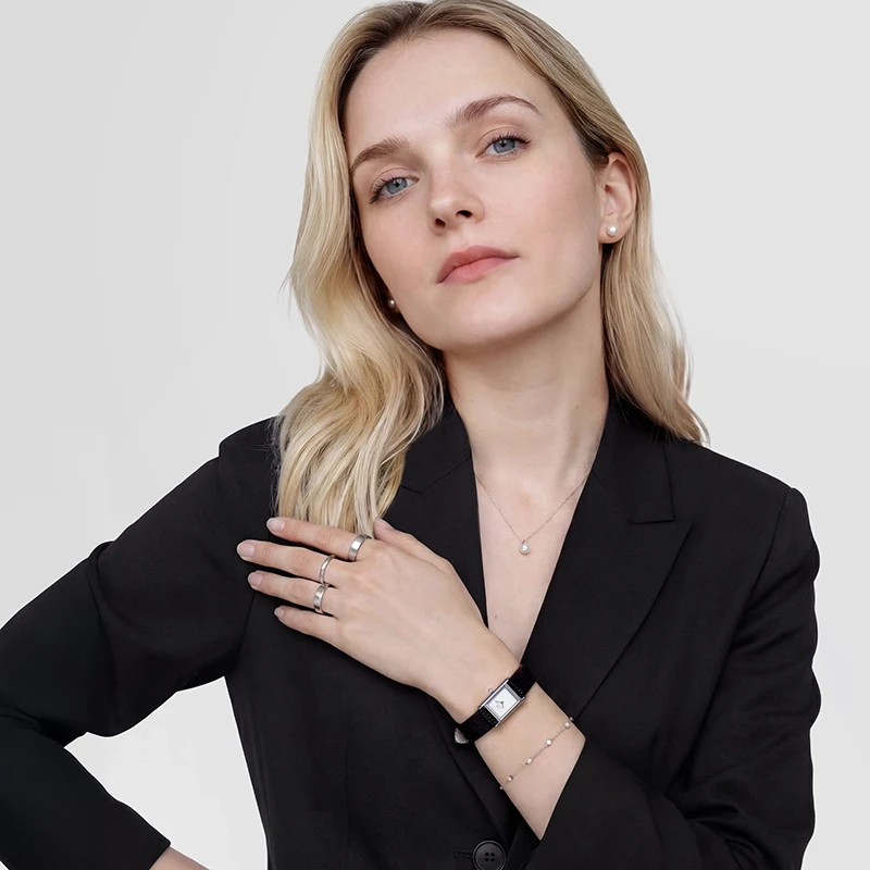 Daniel Wellington Bound Mini Black Lizard Silver 17mm, klocka som du kan handla till bra pris hos oss på Klockmaster.