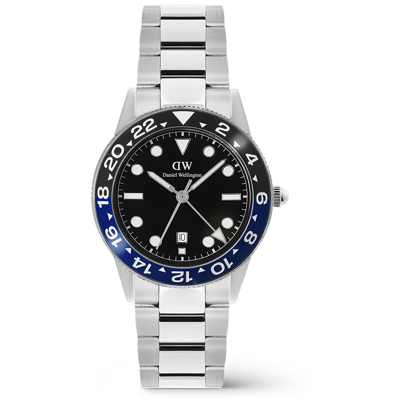 Daniel Wellington Iconic GMT Link Black Blue Ceramic Bezel Silver 40mm, handla denna klocka online eller i butik hos klockmaster