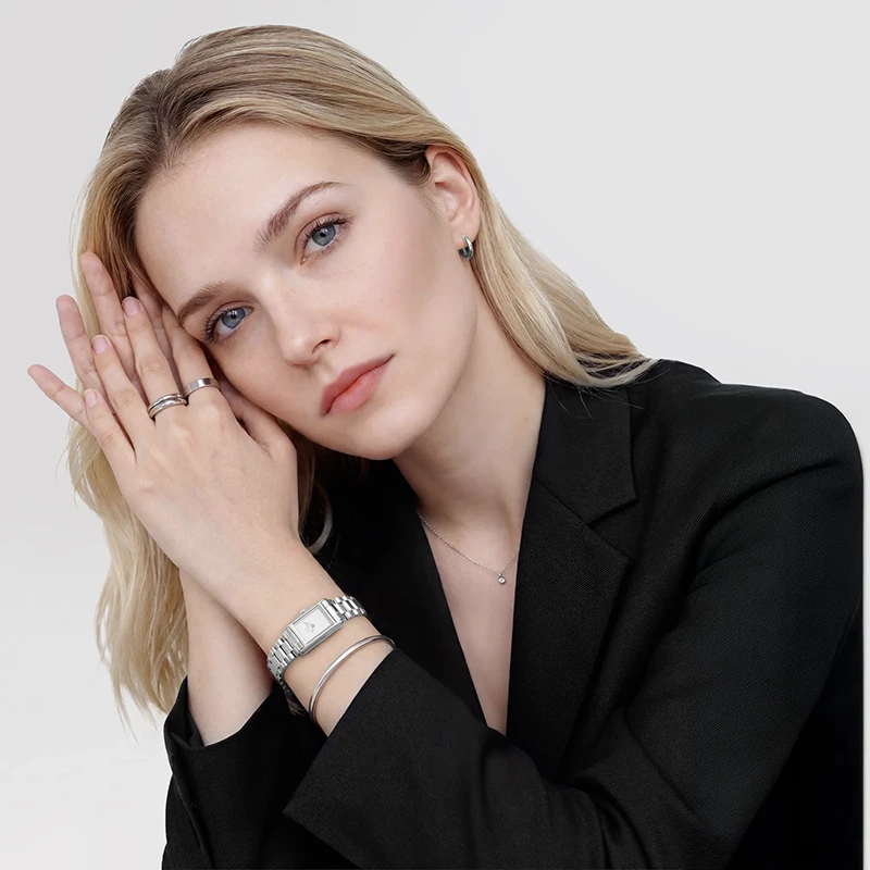 Daniel Wellington Bound Mini 3-Link Silver 17mm, klocka som du kan handla till bra pris hos oss på Klockmaster.