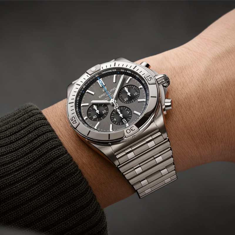 BREITLING CHRONOMAT B01, klocka som du kan handla till bra pris hos oss på Klockmaster.