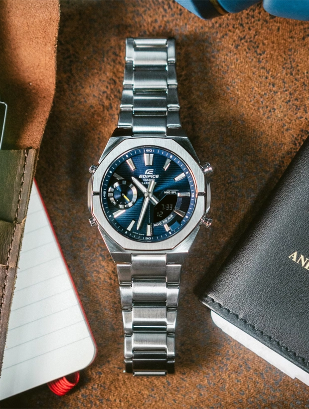 CASIO Edifice Chronograph Bluetooth 43mm ECB-S10D-2AEF, klocka som du kan handla till bra pris hos oss på Klockmaster.