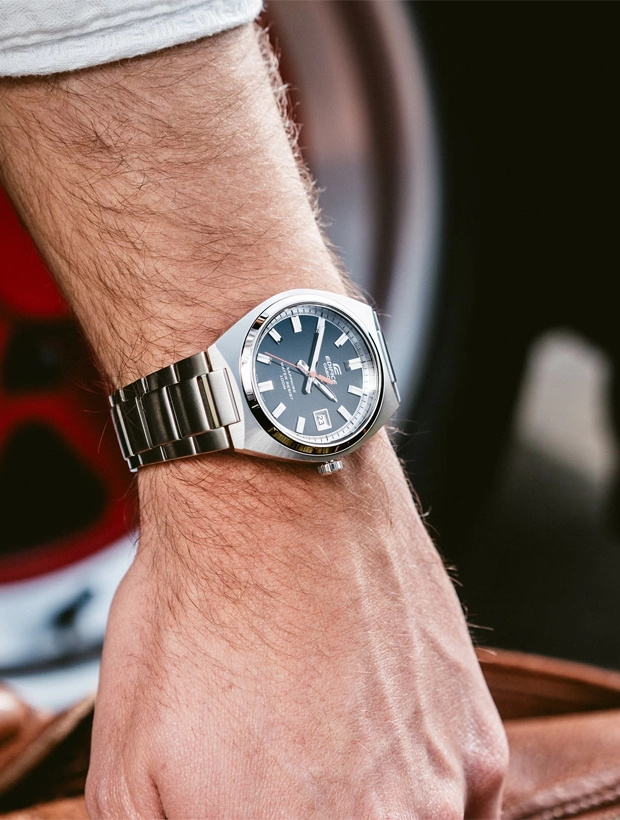CASIO Edifice Motorsports 38.5mm EFB-109D-1AVEF, klocka som du kan handla till bra pris hos oss på Klockmaster.