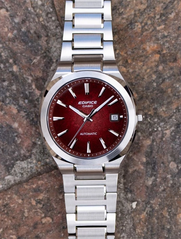 CASIO Edifice Automatic 38mm EFK-200D-4AER, klocka som du kan handla till bra pris hos oss på Klockmaster.