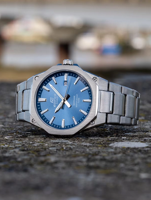 CASIO Edifice 40mm EFR-S108D-2AVUEF, klocka som du kan handla till bra pris hos oss på Klockmaster.