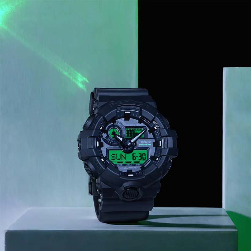 CASIO G-Shock 53.5mm Limited Edition GA-700BEG-1AER, klocka som du kan handla till bra pris hos oss på Klockmaster.