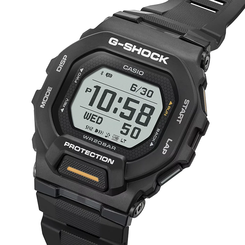 CASIO G-Shock G-Squad 46mm, klocka som du kan handla till bra pris hos oss på Klockmaster.
