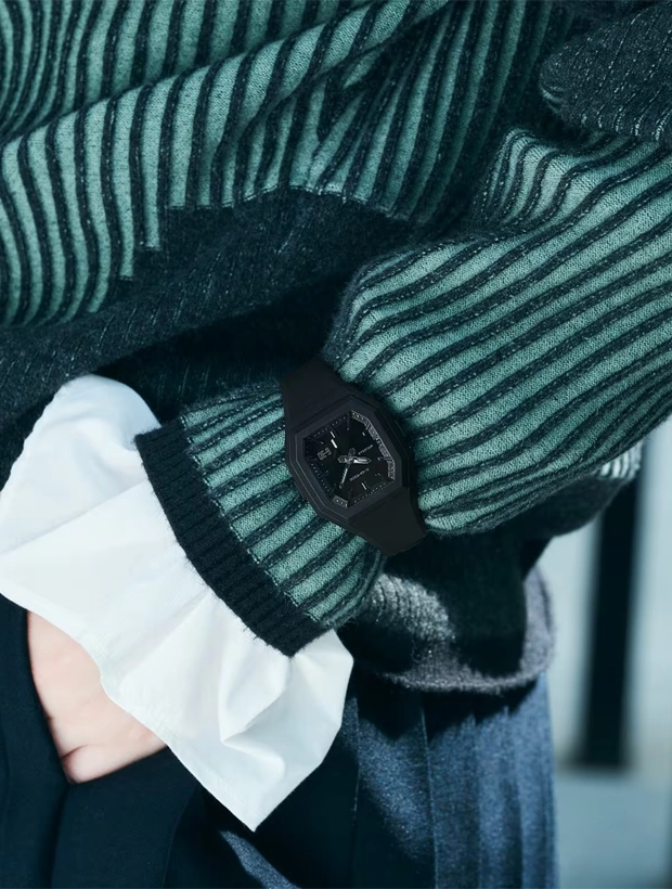 CASIO G-Shock 35.5mm GMA-S160-1BER, klocka som du kan handla till bra pris hos oss på Klockmaster.