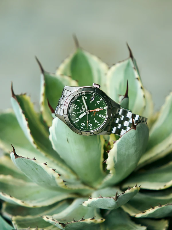 SEIKO 5 Sports Field GMT 39.5mm HDB001K1, klocka som du kan handla till bra pris hos oss på Klockmaster.