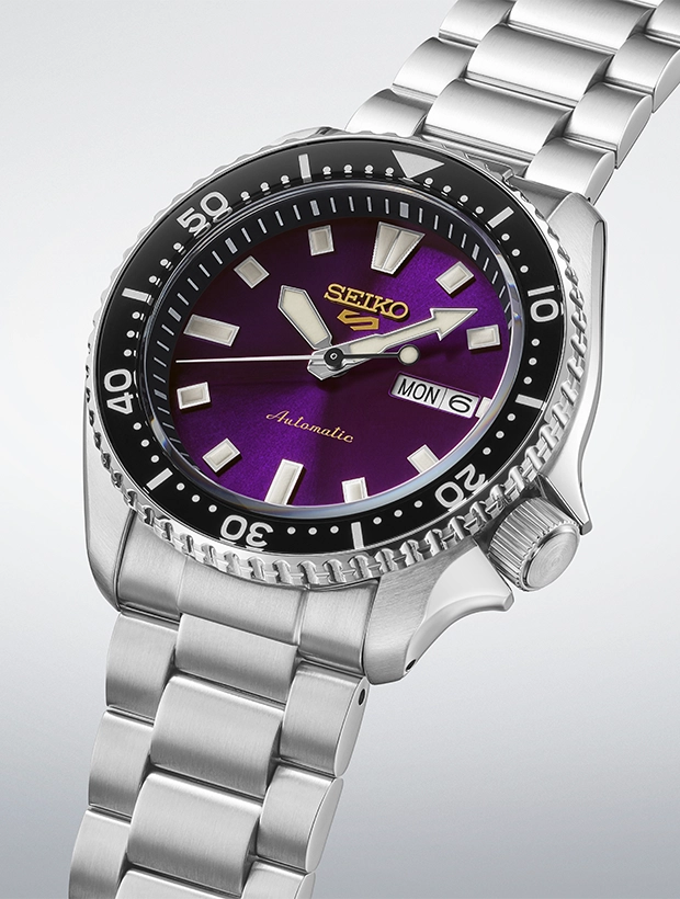 SEIKO 5 Sports Automatic 42.5mm Limited Edition HDB003K1, klocka som du kan handla till bra pris hos oss på Klockmaster.