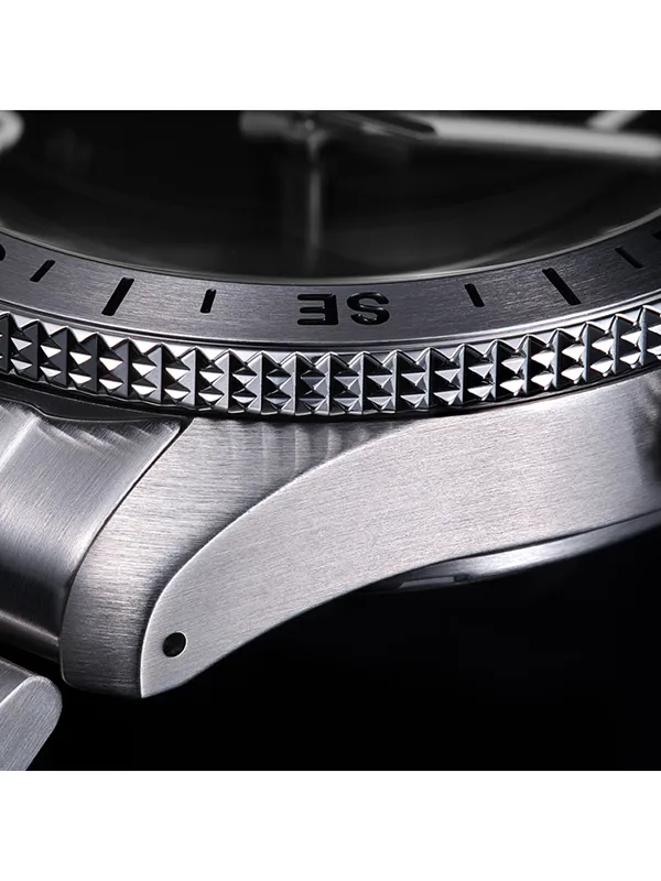 SEIKO 5 Sports Field 41mm HDB006K1, klocka som du kan handla till bra pris hos oss på Klockmaster.