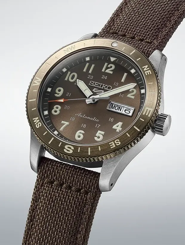 SEIKO 5 Sports Field 41mm HDB009K1, klocka som du kan handla till bra pris hos oss på Klockmaster.