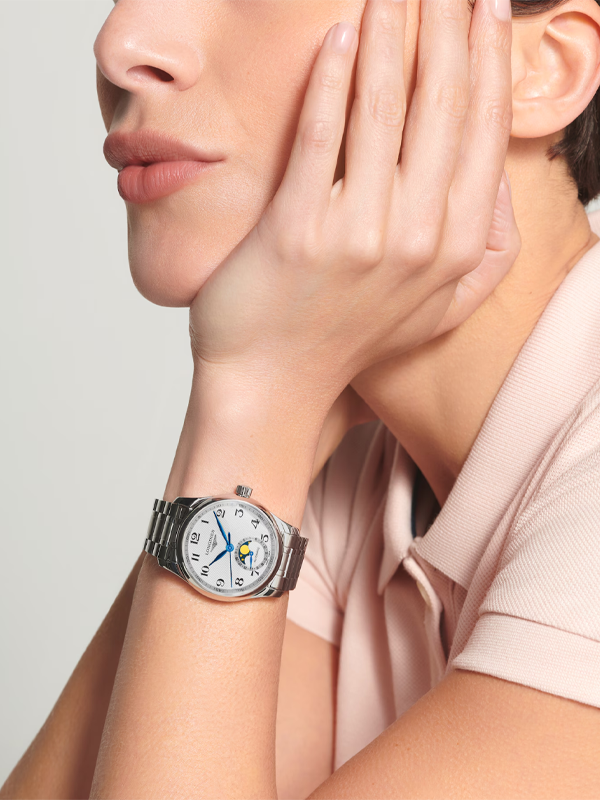 LONGINES Master Collection Moonphase 34mm L24094786, klocka som du kan handla till bra pris hos oss på Klockmaster.
