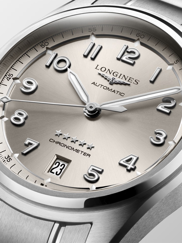 LONGINES Spirit 37mm L34104636, klocka som du kan handla till bra pris hos oss på Klockmaster.