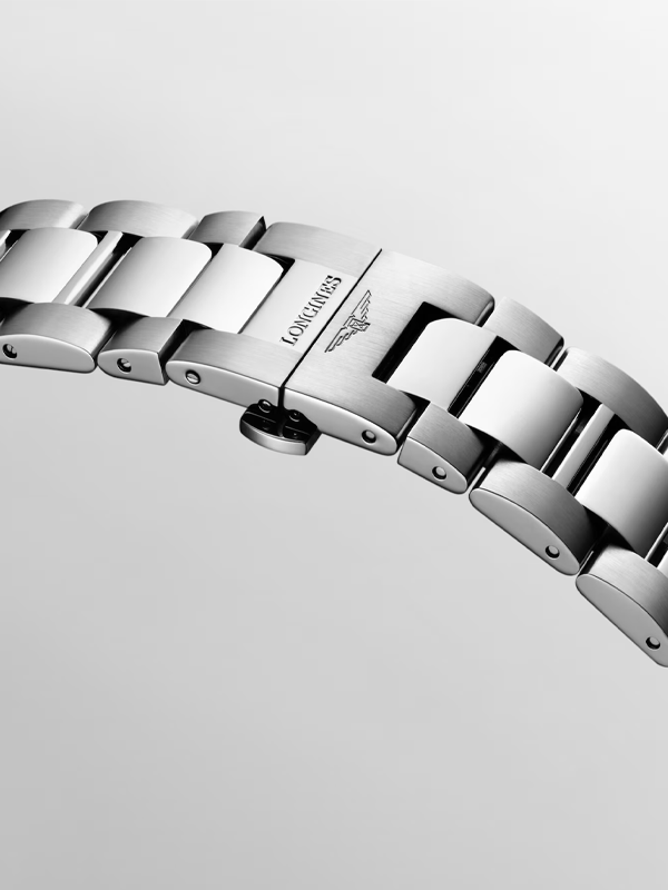 LONGINES Conquest 41mm L37594966, klocka som du kan handla till bra pris hos oss på Klockmaster.
