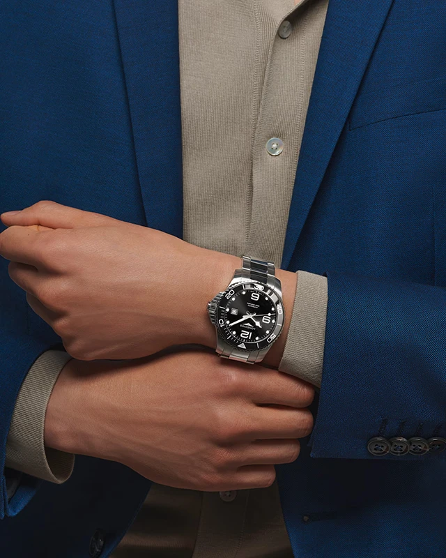 LONGINES HydroConquest 43mm, klocka som du kan handla till bra pris hos oss på Klockmaster.