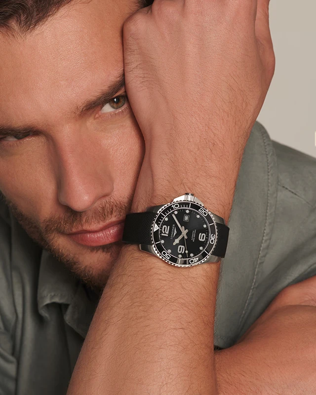 LONGINES HydroConquest 43mm, klocka som du kan handla till bra pris hos oss på Klockmaster.