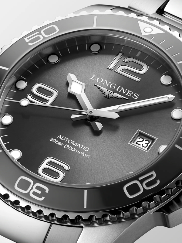 LONGINES HydroConquest 43mm L37824766, klocka som du kan handla till bra pris hos oss på Klockmaster.