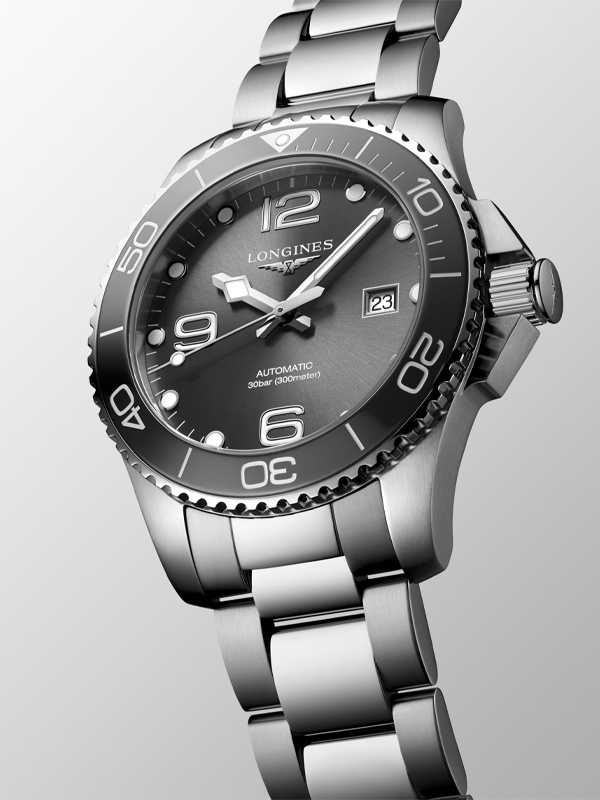 LONGINES HydroConquest 43mm L37824766, klocka som du kan handla till bra pris hos oss på Klockmaster.