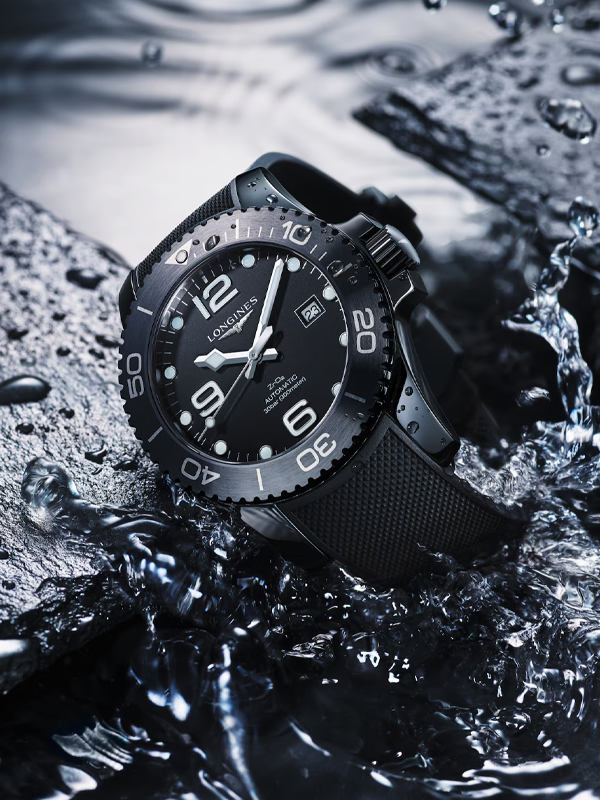 LONGINES HydroConquest Black Ceramic 43mm L37844569, klocka som du kan handla till bra pris hos oss på Klockmaster.